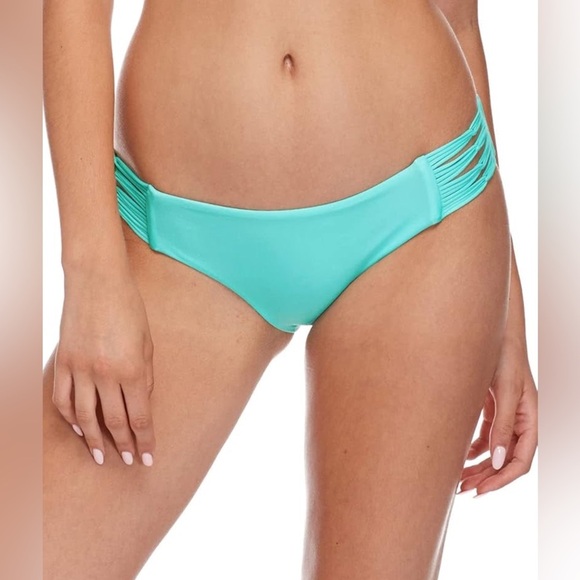Body Glove Women's Standard Nuevo Contempo Full Coverage Bikini Bottom Swim SM - Picture 1 of 8